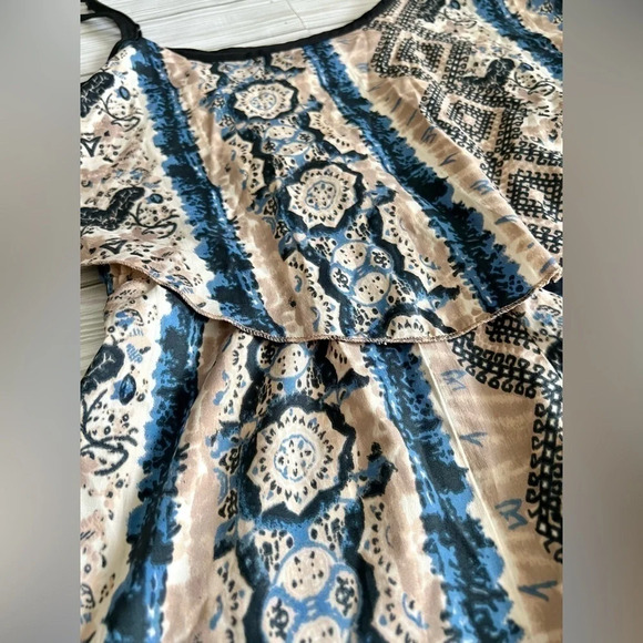 BAND OF GYPSIES BOG COLLECTIVE Women’s Silky Double Layer Romper Size Small - Picture 5 of 13